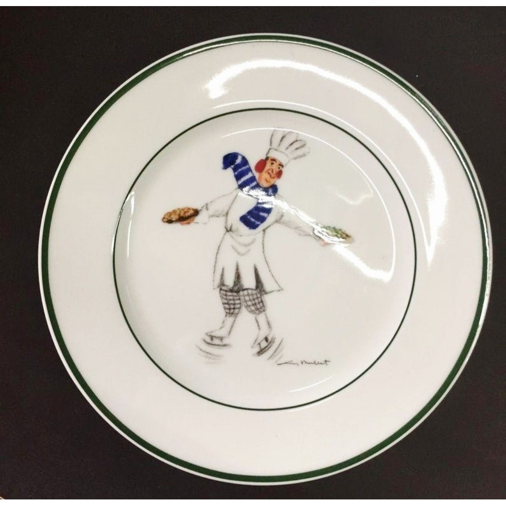 Williams-Sonoma Skating Chefs Dinner Plates Set of 4 Yves Guy Buffet Christmas